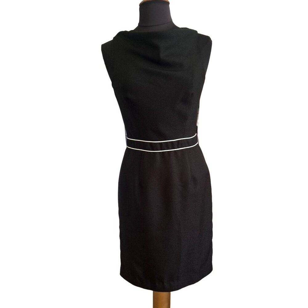 Lotus Grace Black Sleeveless Dress With White Piping Knee-Length Elegant Attire
